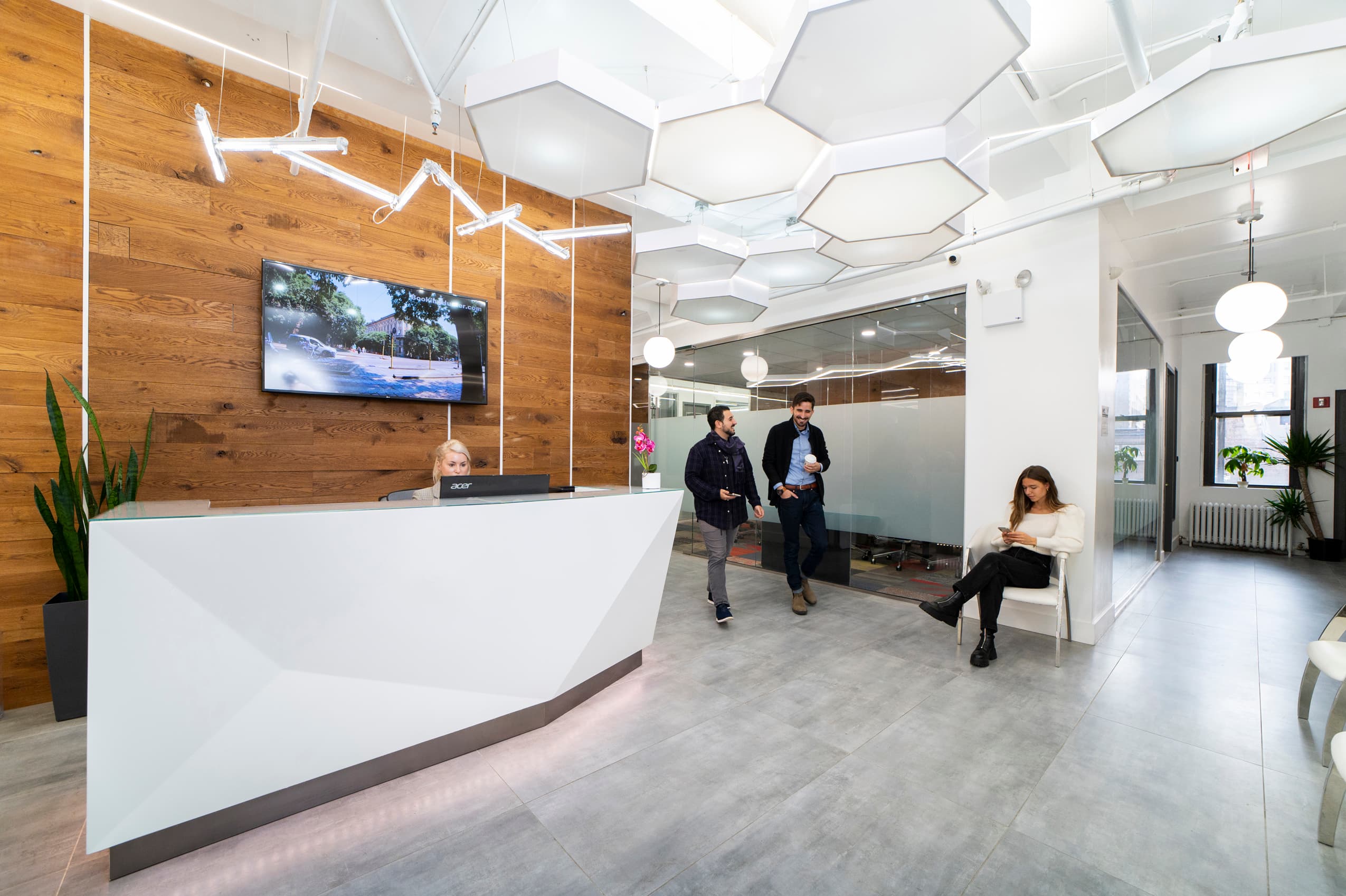 Staffed reception desk at EONY, an executive office space one block from Penn Station in Midtown Manhattan